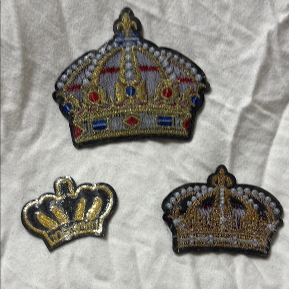 Crown Embroidered Patches Set - Red, Gold, Black - Picture 2 of 6